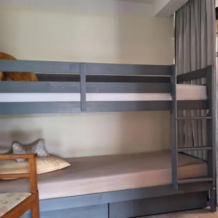 Holiday Home With 1 Bedroom *